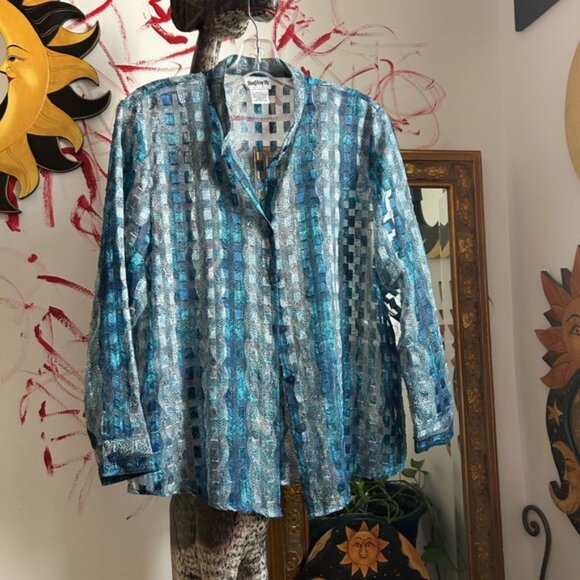 BonWorth Shimmering Blue and White Top Small Petite - Picture 15 of 16